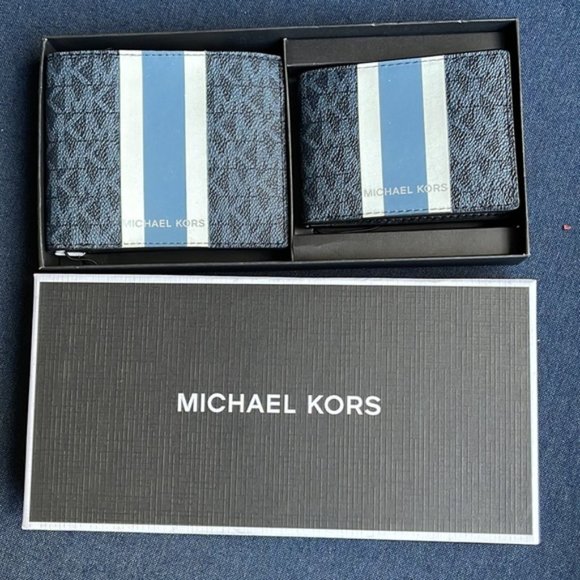 Michael Kors Men`s Gifting Bifold 3 in 1 Wallet Box Set Admiral Multi - Picture 1 of 14